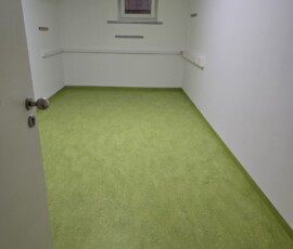 Linoleum Zimmer Pflegeheim – Gesamtansicht
