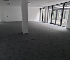 Autobahnmeisterei – Teppichboden Gesamtansicht