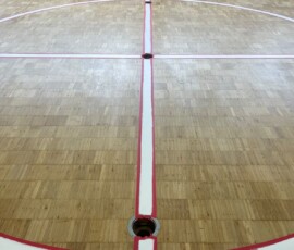 Parkettboden Sporthalle – Dreilinienbogen nach Fertigstellung